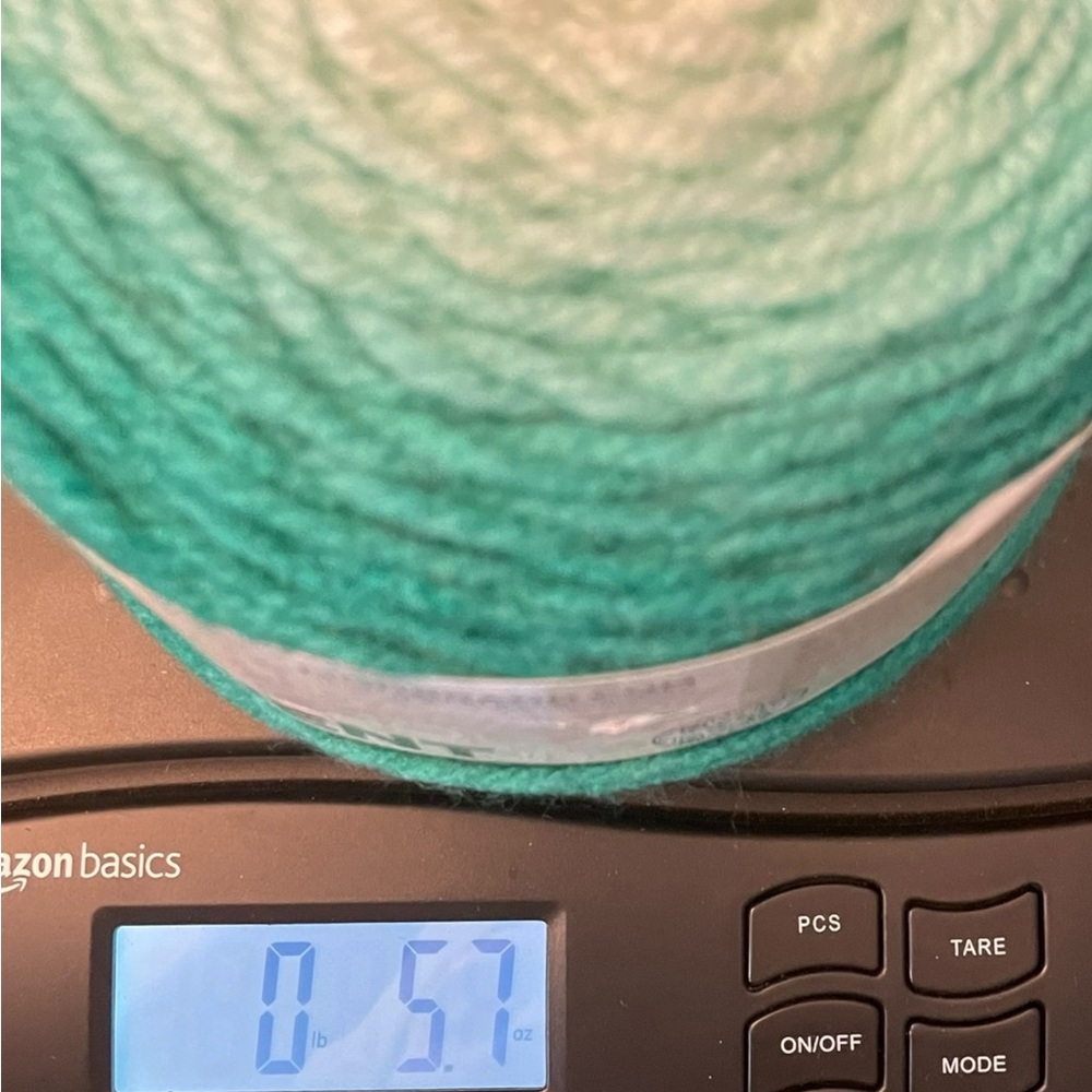 Lion Brand Yarn Cake 558-209BM‎ Mandala Gradient Yarn Seagreen NEW 5.29 oz - Picture 2 of 4